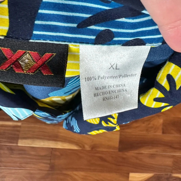 Dos Equis Floral Button Down Short Sleeve Shirt size XL - Picture 3 of 5